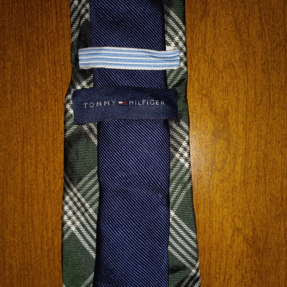 5 for $20 NWOT Mens Tommy Hilfiger Tie - Picture 3 of 5